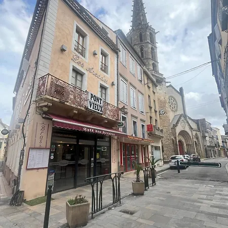 Hotel Restaurant Les Arcades Hotel Limoux
