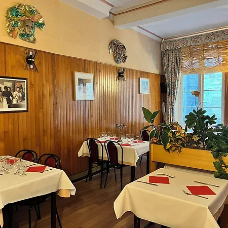 Restaurant Les Arcades ホテル 2*
