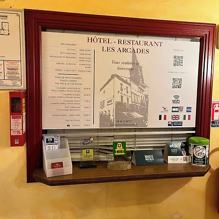 Restaurant Les Arcades ホテル 2*