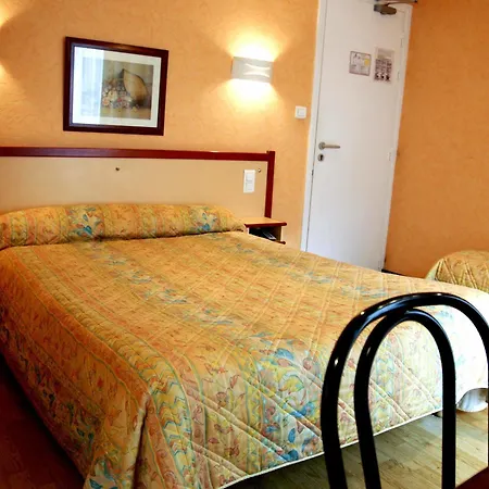 Hotel Restaurant Les Arcades 2*